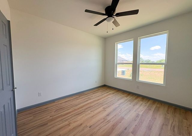 1009 Springview Lane, Mabank, TX 75147