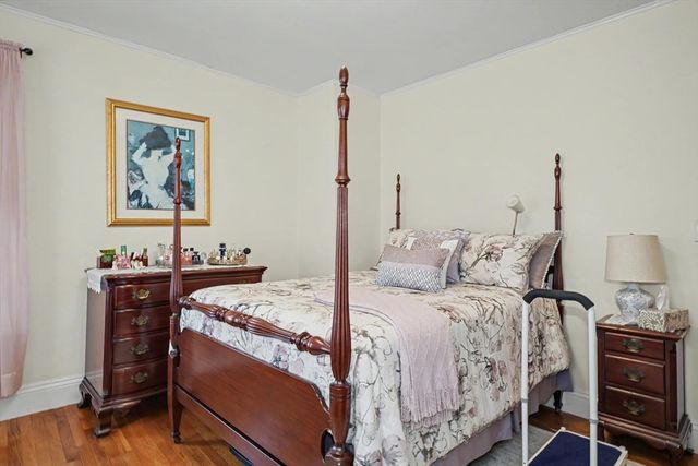 188 Waverley St 1, Belmont, MA 02478