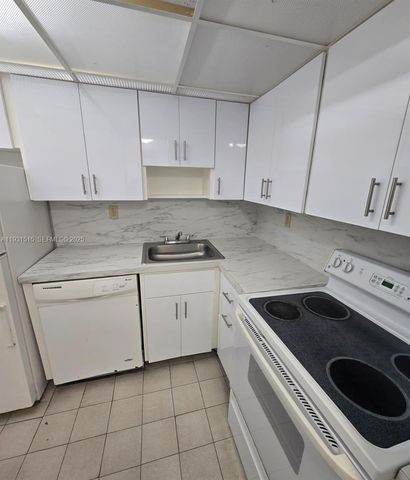 2899 Collins Ave 410, Miami Beach, FL 33140