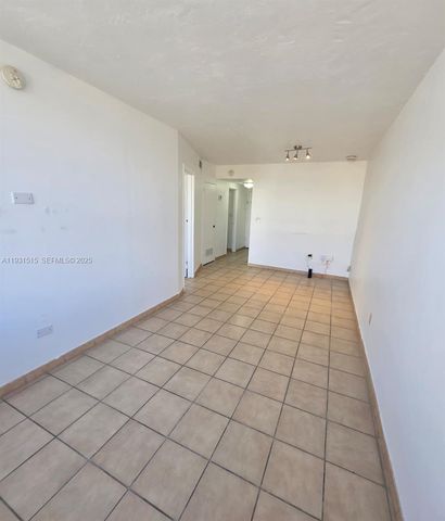 2899 Collins Ave 410, Miami Beach, FL 33140