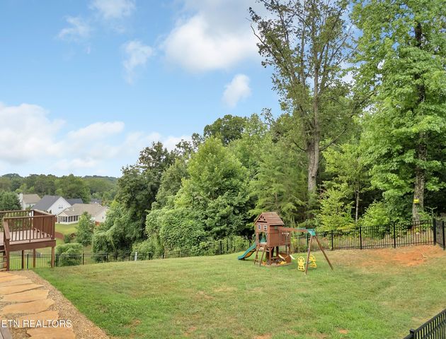 3059 Oakwood Hills Lane, Knoxville, TN 37931
