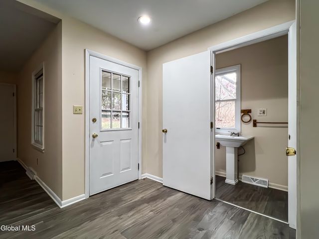 70 Orchard Hill Road, New Scotland, NY 12159