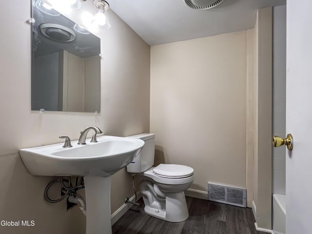 70 Orchard Hill Road, New Scotland, NY 12159