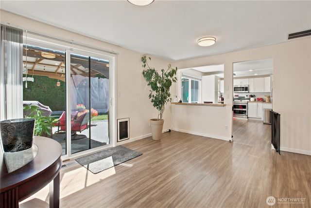 28504 23rd Avenue S, Federal Way, WA 98003