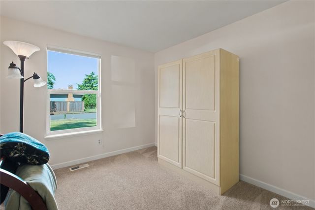 28504 23rd Avenue S, Federal Way, WA 98003