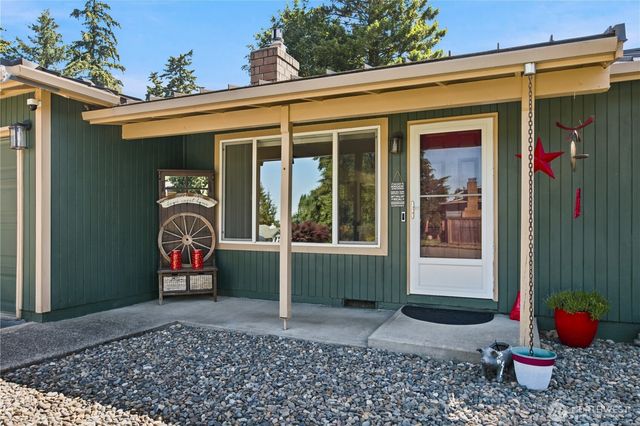 28504 23rd Avenue S, Federal Way, WA 98003