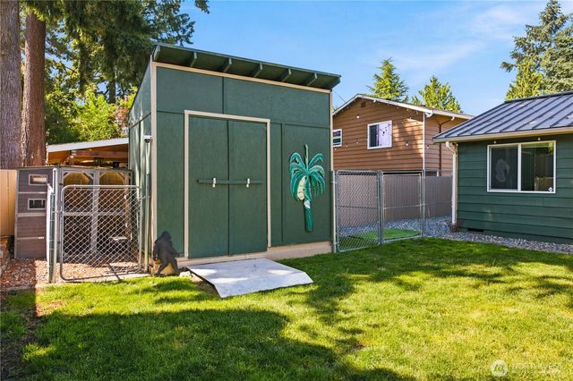 28504 23rd Avenue S, Federal Way, WA 98003