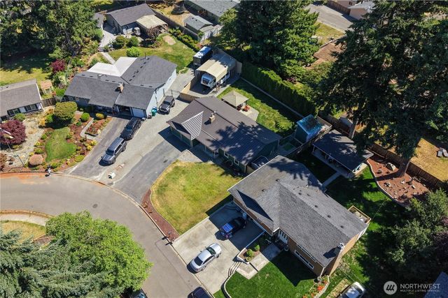 28504 23rd Avenue S, Federal Way, WA 98003