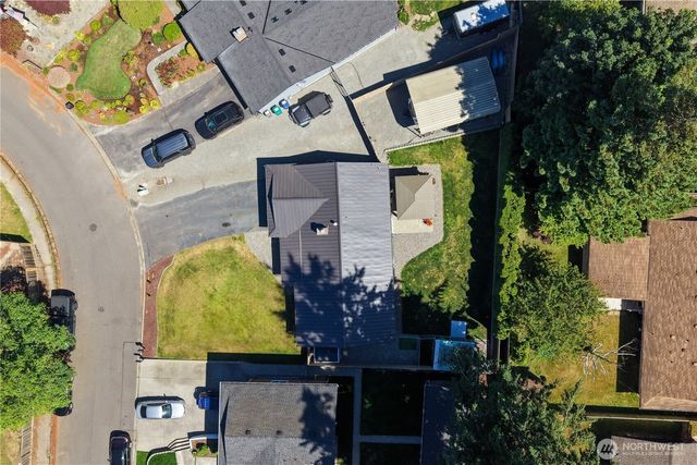 28504 23rd Avenue S, Federal Way, WA 98003