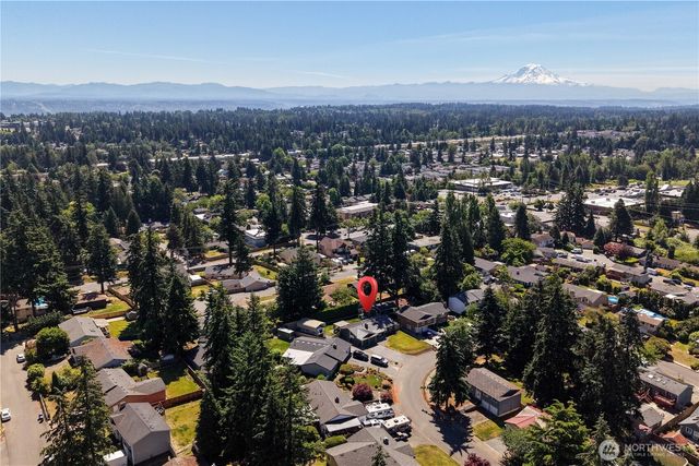 28504 23rd Avenue S, Federal Way, WA 98003