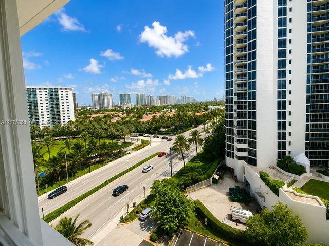 19201 Collins Avenue 828, Sunny Isles Beach, FL 33160
