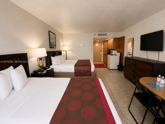 19201 Collins Avenue 828, Sunny Isles Beach, FL 33160
