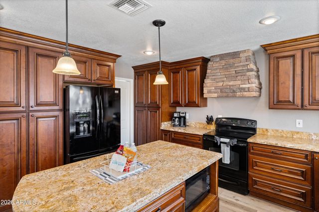 1335 E Horseshoe Avenue, Gilbert, AZ 85296