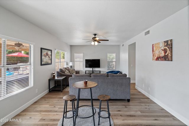 1335 E Horseshoe Avenue, Gilbert, AZ 85296