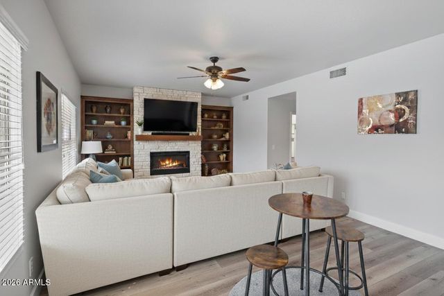 1335 E Horseshoe Avenue, Gilbert, AZ 85296