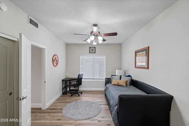 1335 E Horseshoe Avenue, Gilbert, AZ 85296