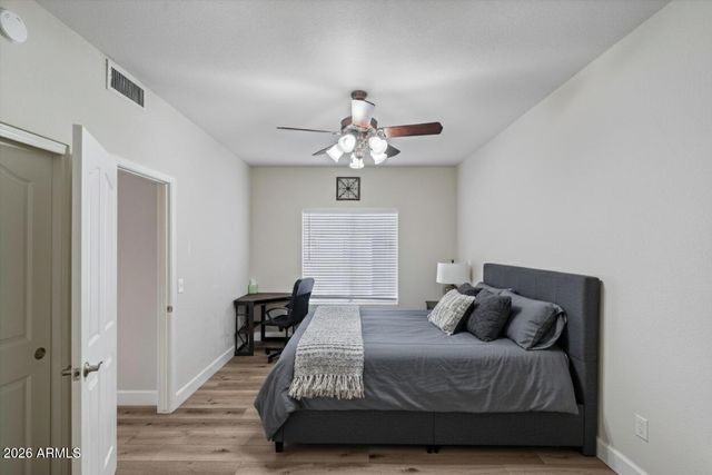 1335 E Horseshoe Avenue, Gilbert, AZ 85296