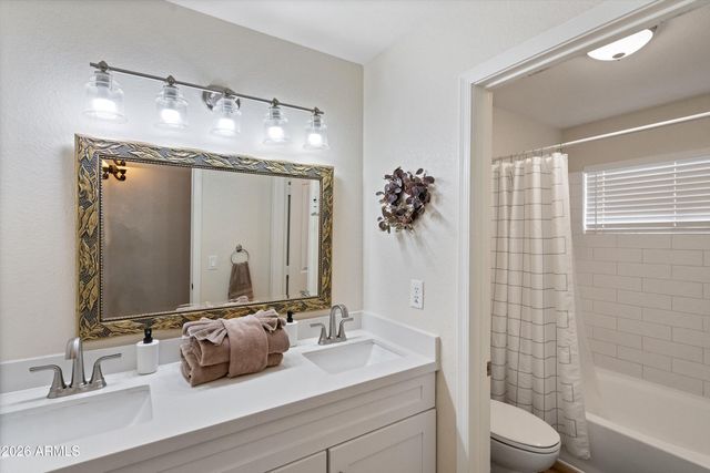 1335 E Horseshoe Avenue, Gilbert, AZ 85296