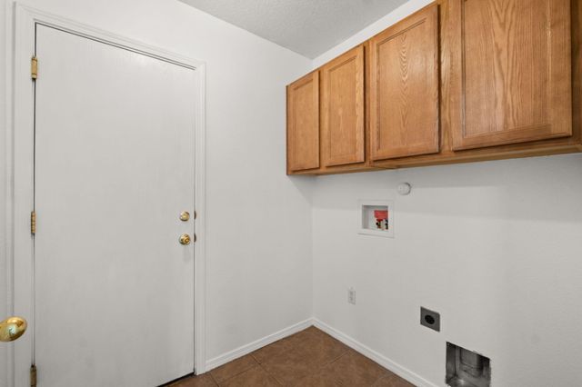 1308 Spruce Meadows Drive NE, Rio Rancho, NM 87144