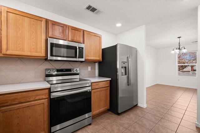 1308 Spruce Meadows Drive NE, Rio Rancho, NM 87144