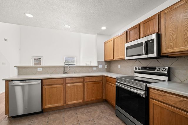 1308 Spruce Meadows Drive NE, Rio Rancho, NM 87144