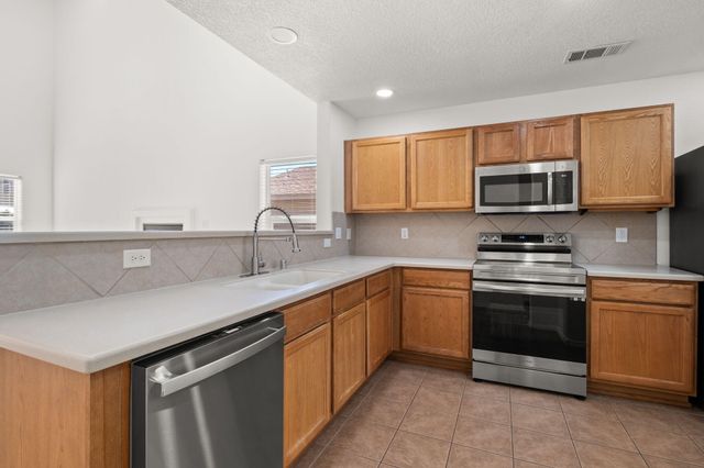 1308 Spruce Meadows Drive NE, Rio Rancho, NM 87144