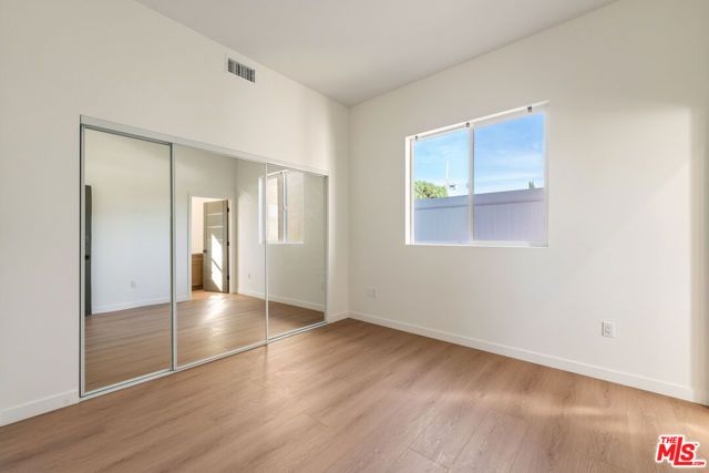 8730 Etiwanda Avenue, Northridge (los Angeles), CA 91325