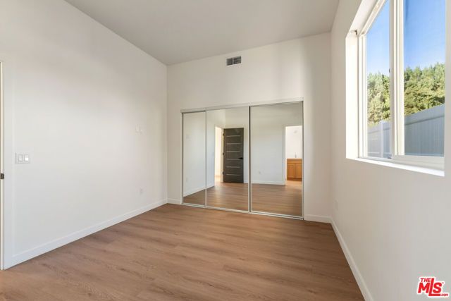 8730 Etiwanda Avenue, Northridge (los Angeles), CA 91325