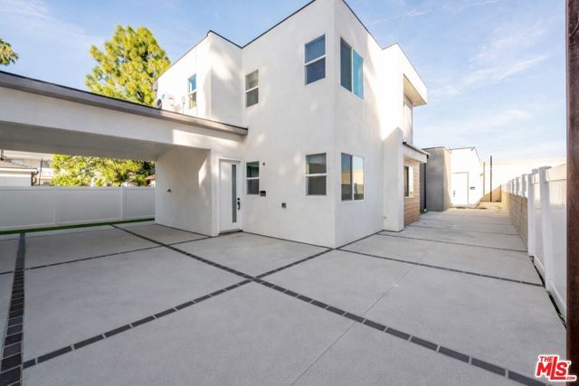 8730 Etiwanda Avenue, Northridge (los Angeles), CA 91325