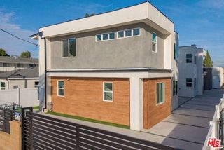 8730 Etiwanda Avenue, Northridge (los Angeles), CA 91325