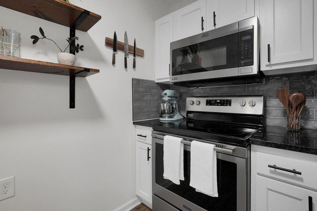 954 Clarendon Avenue, Columbus, OH 43223