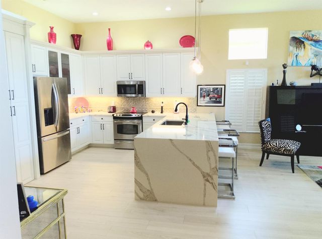 10680 Richfield Way, Boynton Beach, FL 33437