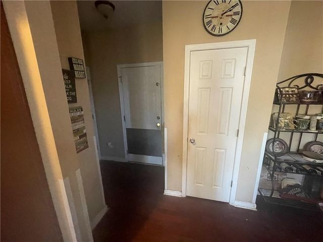 802 Bishops Run Lane, Mableton, GA 30126