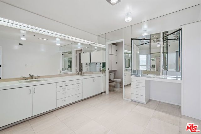 10430 Wilshire Boulevard 1701, Los Angeles, CA 90024