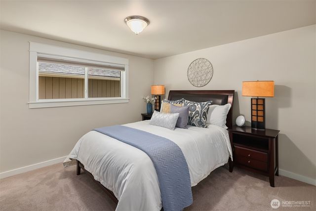 525 Mount Everest Lane SW, Issaquah, WA 98027