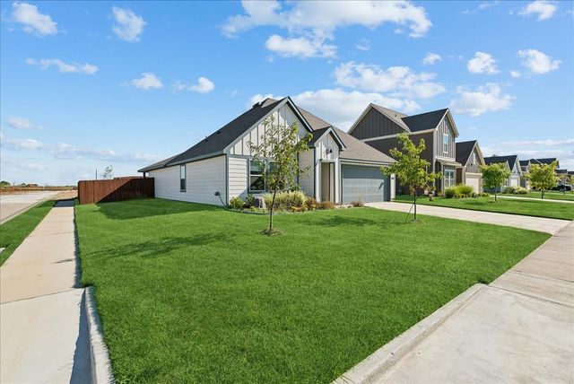 710 Primrose Lane, Pilot Point, TX 76258