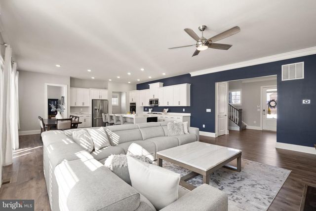 40779 YARROW GROVE PL, Aldie, VA 20105