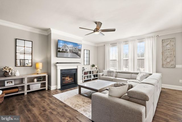 40779 YARROW GROVE PL, Aldie, VA 20105