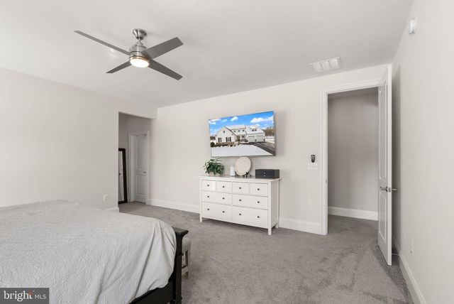 40779 YARROW GROVE PL, Aldie, VA 20105