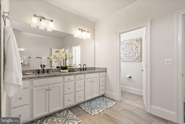 40779 YARROW GROVE PL, Aldie, VA 20105