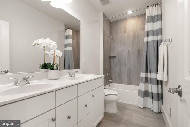 40779 YARROW GROVE PL, Aldie, VA 20105