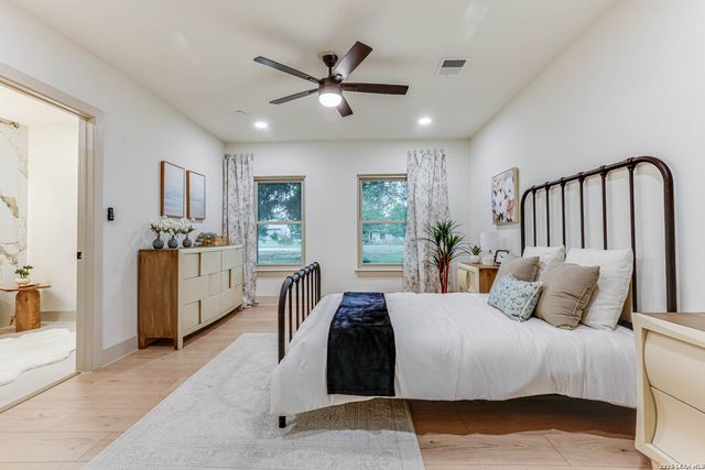 8708 GERONIMO DR, San Antonio, TX 78254