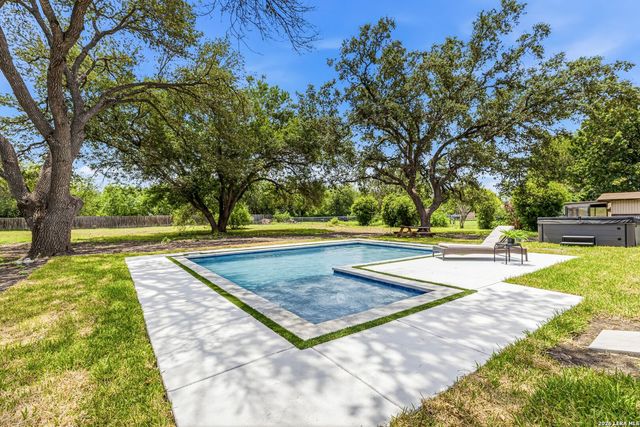 8708 GERONIMO DR, San Antonio, TX 78254