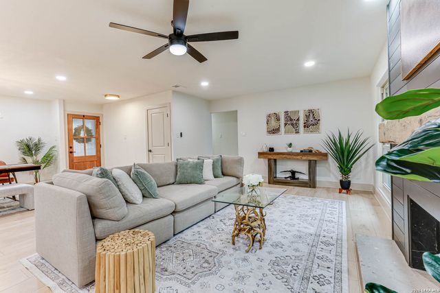 8708 GERONIMO DR, San Antonio, TX 78254