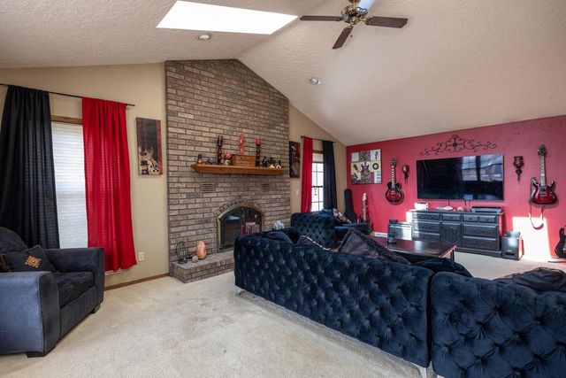 1567 OLD SCHOOL PLACE, Greenleaf, WI 54126