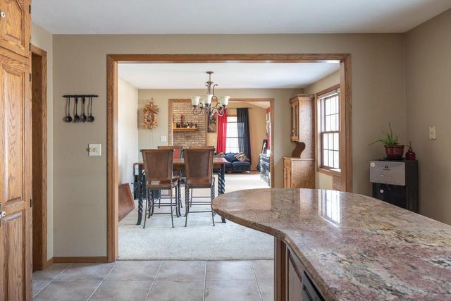 1567 OLD SCHOOL PLACE, Greenleaf, WI 54126