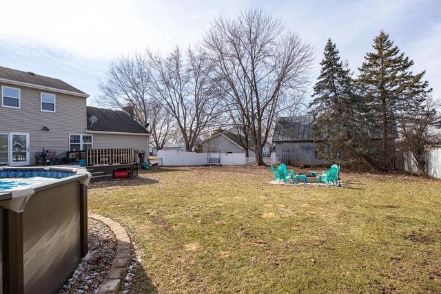 1567 OLD SCHOOL PLACE, Greenleaf, WI 54126