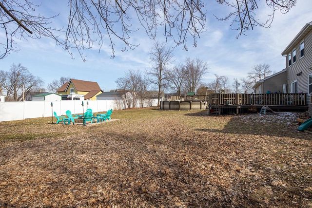 1567 OLD SCHOOL PLACE, Greenleaf, WI 54126