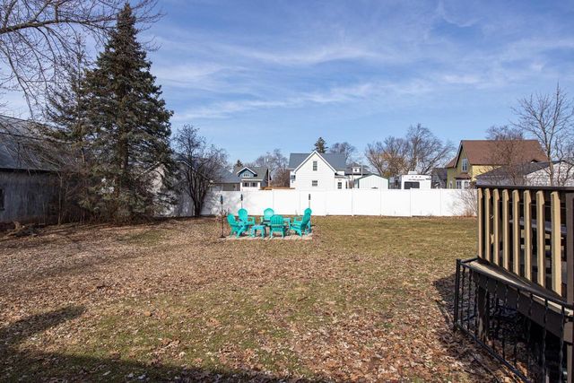 1567 OLD SCHOOL PLACE, Greenleaf, WI 54126