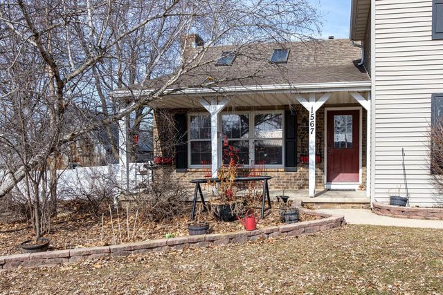 1567 OLD SCHOOL PLACE, Greenleaf, WI 54126